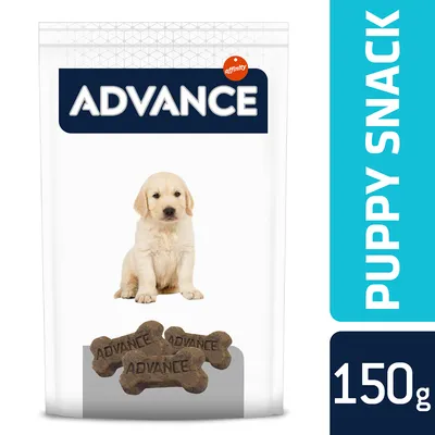 Przysmak dla szczeniąt ADVANCE, opakowanie 150 g, widoczne kostki z napisem ADVANCE oraz napis PUPPY SNACK na niebieskim tle.
