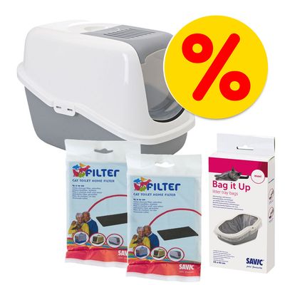 Kattenbak met deksel, 2 verpakkingen Savic Cat Toilet Home Filter en een doos Savic Bag it Up litter tray bags maxi 55×43 cm. Gele kortingscirkel met rood procentteken zichtbaar.