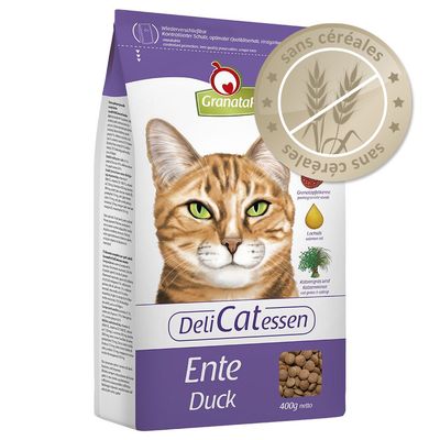 GranataPet DeliCatessen Ente Duck, croquettes pour chat, 400g, sans céréales. Ingrédients visibles : graines de grenade, huile de saumon, herbe à chat. Texte en allemand et anglais.