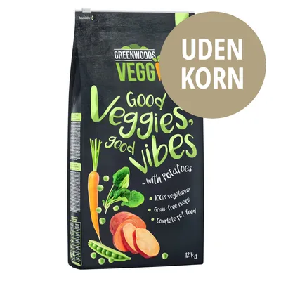 GREENWOODS VEGGIE, Good Veggies, good vibes, with potatoes, 100% vegetarian, Grain-free recipe, Complete pet food, UDEN KORN, 12 kg. Billede af grøntsager på emballagen. GREENWOODS VEGGIE, Good Veggies, good vibes, with potatoes, 100% vegetarian, Grain-free recipe, Complete pet food, UDEN KORN, 12 kg. Billede af grøntsager på emballagen.