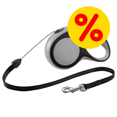 Guinzaglio avvolgibile nero e grigio con moschettone in metallo, simbolo di percentuale rosso su sfondo giallo che indica offerta o sconto visibile sull'immagine.