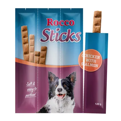 Rocco Sticks, mäkké a ľahko porciovateľné, kuracie so lososom, 120 g. Obal zobrazuje psa a snack tyčinky.