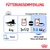 Preporuka hranjenja za mačku od 4 kg: 3 i pol vrećice ili 1 vrećica plus 44 g suhe hrane Royal Canin Feline Light Weight Care, voda. Energetska vrijednost: 665 kcal/kg. Tekst na njemačkom.