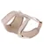 Beige hundesele i åndbart mesh-materiale med guldfarvet D-ring og kliklås. Størrelse L synlig på etiketten.
