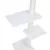 Arbre à chat blanc avec trois plateformes carrées et un poteau central recouvert de corde en sisal.
