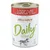Blik almo nature Daily hondenvoer, met rundvlees. Tekst: 'all profits to the planet', 'with natural ingredients', 'adult dog', 'grain free recipe'. Afbeelding van twee honden op het etiket.