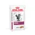 Royal Canin VETERINARY RENAL LOAF kattenvoer in pouchverpakking, afbeelding van een kat en stukjes voer zichtbaar op de voorkant. Royal Canin VETERINARY RENAL LOAF kattenvoer in pouchverpakking, afbeelding van een kat en stukjes voer zichtbaar op de voorkant.