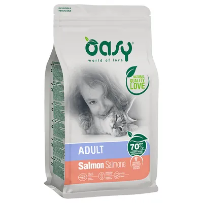 Oasy Adult cibo per gatti con salmone, almeno 70% ingredienti animali, sigillo Natural Quality Love, confezione richiudibile.