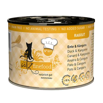 Catz finefood Nr. 607 ragú iz race in kenguruja, brez dodanega sladkorja, brez žit, brez testiranja na živalih, 95 % mesa in kuhalne tekočine.