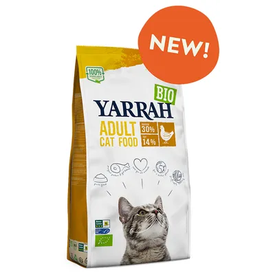 Yarrah BIO Adult Cat Food, proteiini 30 %, rasva 14 %, NEW!-merkintä pakkauksessa, kissan kuva, EU-luomumerkki ja kierrätettävä pakkaus -teksti näkyvissä.