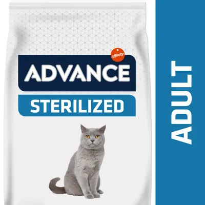 Confezione di cibo per gatti Advance Sterilized Adult, marchio affinity, con immagine di un gatto grigio sul fronte. Testo visibile: ADVANCE, STERILIZED, ADULT.