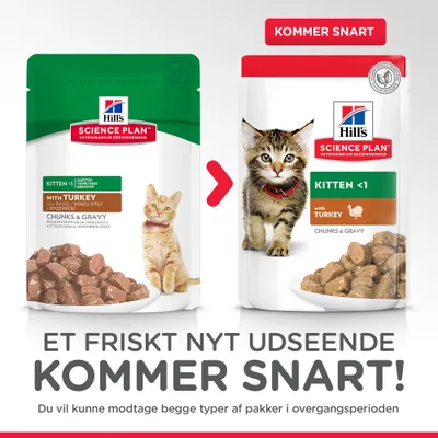 Hill's Science Plan Kitten <1 with Turkey Chunks & Gravy vådfoder, to pakker med forskelligt design. Tekst: Et friskt nyt udseende kommer snart! Du kan modtage begge typer i overgangsperioden.