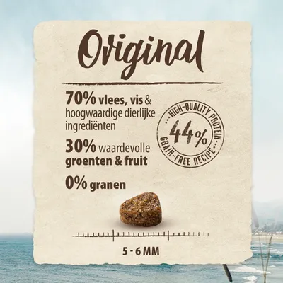 Original. 70% vlees, vis & hoogwaardige dierlijke ingrediënten, 30% waardevolle groenten & fruit, 0% granen. High-quality protein 44%. Brokgrootte 5–6 mm.