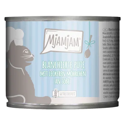 Mjamjam kattmat, blancherad kalkon med morötter i sås, spannmålsfri. Förpackningen visar en katt och en sked-symbol.