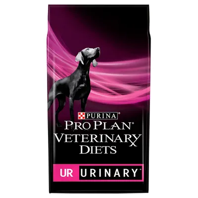 Ambalaj hrană pentru câini Purina Pro Plan Veterinary Diets UR Urinary, cu imagine de câine și text vizibil pe pachet.