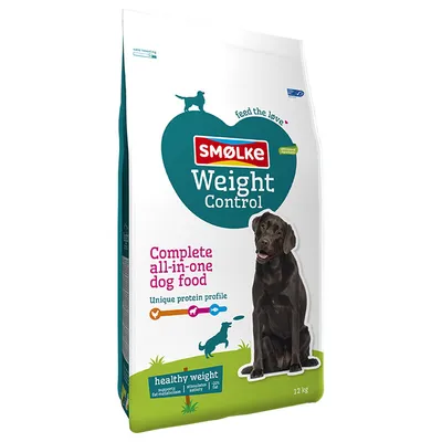 Smølke Weight Control, komplet alt-i-en hundefoder, unik proteinkomposition, støtter sundt vægttab, 12 kg pakke med sort hund vist.