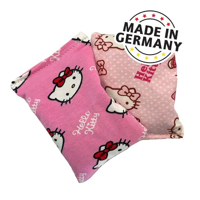Hello Kitty Kissen in Rosa mit Aufdruck. Text: Made in Germany.