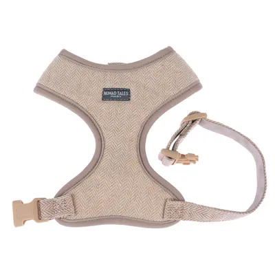 Nomad Tales hundesele i beige med sildebensmønster, justerbare stropper og kliklås.