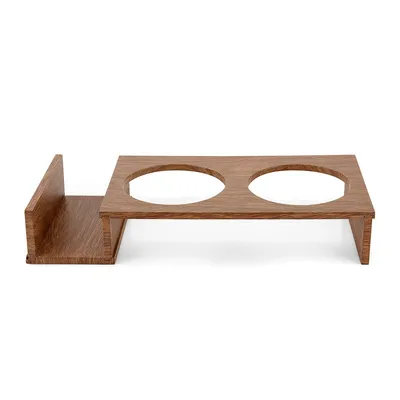 Houten standaard met twee ronde uitsparingen voor voerbakken, rechthoekig plateau links.