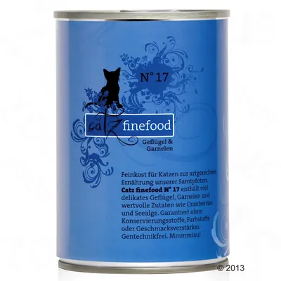 Консерва с етикет Catz finefood N°17 Geflügel & Garnelen. Видим текст на немски език, син фон, силует на котка.