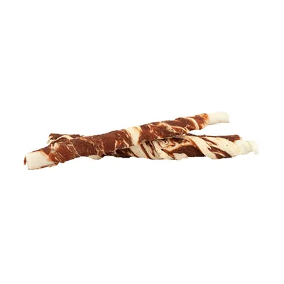 Zwei gedrehte Kausnacks aus weissem und braunem Material, sichtbar ohne Verpackung.