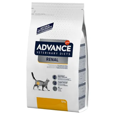 Упаковка корма для кошек Advance Veterinary Diets Renal, 1,5 кг. Видны надписи: Natural Antioxidants, Kidney Workload, Delays Progression of Renal Failure, pH Control.