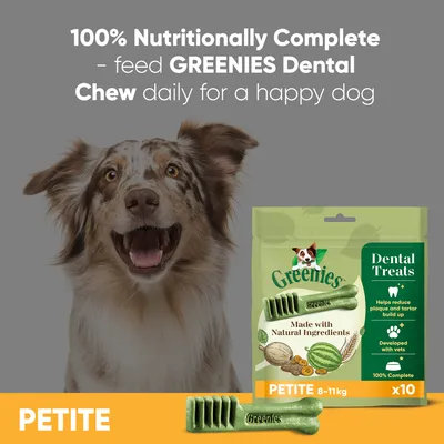 Greenies Dental Treats, petite size for 8-11kg, made with natural ingredients. Helps reduce plaque and tartar build-up. Developed with vets. 100% nutritionally complete. Pack of 10.