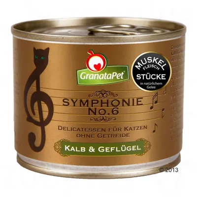 Lata de comida para gatos GranataPet Symphonie No.6, texto visible: Delicatessen für Katzen ohne Getreide, Kalb & Geflügel, MUSKEL FLEISCH STÜCKE in natürlichem Gelee.