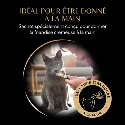 Texte : Idéal pour être donné à la main. Sachet spécialement conçu pour donner la friandise crémeuse à la main. Sceau : Idéal pour être donné à la main, illustration main et chat.