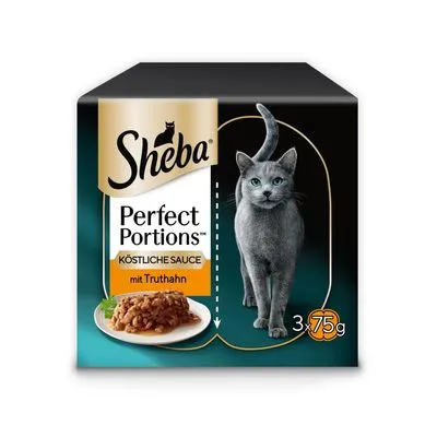 Sheba Perfect Portions köstliche Sauce mit Truthahn, 3 x 75 g. Afbeelding van natvoer op een bord en kat. Verpakking toont merknaam en productinformatie.
