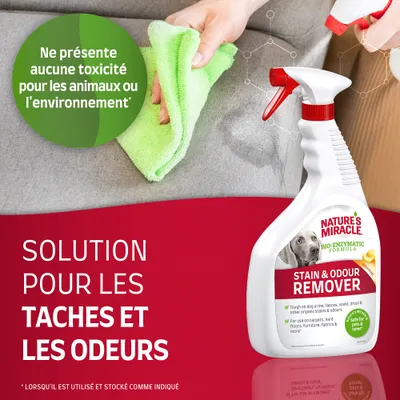 Texte : Ne présente aucune toxicité pour les animaux ou l’environnement. Solution pour les taches et les odeurs. Flacon Nature’s Miracle Stain & Odour Remover visible.