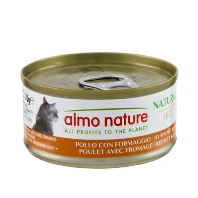 almo nature kattenvoer, HFC Natural, kip met kaas. Tekst: ALL PROFITS TO THE PLANET. Blik met afbeelding van kat en pull-tab deksel.