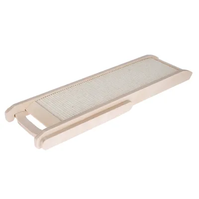 Scratching board made of wood with sisal surface, rectangular shape and side handles.