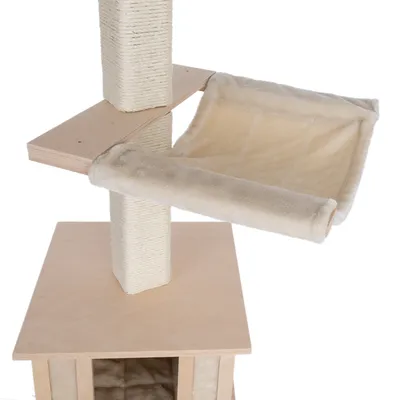 Árbol rascador de madera con poste de sisal, plataforma y hamaca beige de tela suave.