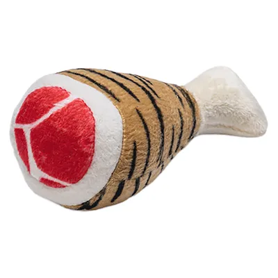 Plüschspielzeug in Form eines braunen Fleischknochens mit roten und weissen Akzenten, geeignet für Haustiere.