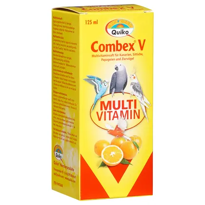 Balení Quiko Combex V 125 ml, MULTI VITAMIN, obrázky papoušků a pomerančů, text v němčině: Multivitaminsaft für Kanarien, Sittiche, Papageien und Ziervögel. Balení Quiko Combex V 125 ml, MULTI VITAMIN, obrázky papoušků a pomerančů, text v němčině: Multivitaminsaft für Kanarien, Sittiche, Papageien und Ziervögel.