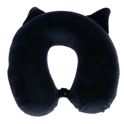 Fekete U-alakú nyakpárna macskafülekkel, puha anyagból. Kényelmet és nyaktámaszt biztosít.