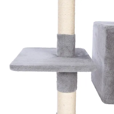 Rascador gris con columnas envueltas en sisal y plataformas acolchadas. Vista detallada de una superficie cuadrada y un cubo.