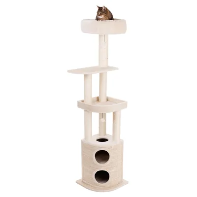 Kratzbaum mit mehreren Ebenen, Höhlen und Liegefläche oben. Beige Farbe, Katze liegt auf der oberen Plattform.