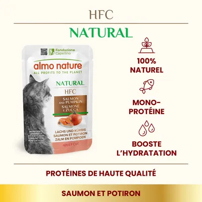almo nature HFC Natural, sachet pour chat adulte saumon et potiron. Texte visible : 100% naturel, mono-protéine, booste l’hydratation, protéines de haute qualité, saumon et potiron.
