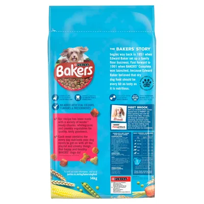 Bakers dry food packaging showing product story, no added artificial colours, flavours or preservatives, recipe details, feeding guide, and daily nutrient information.