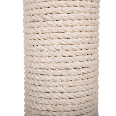 Primer plano de cuerda de sisal clara, adecuada para reparar rascadores o proyectos de manualidades.