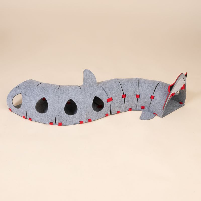 TIAKI Shark Cat Tunnel