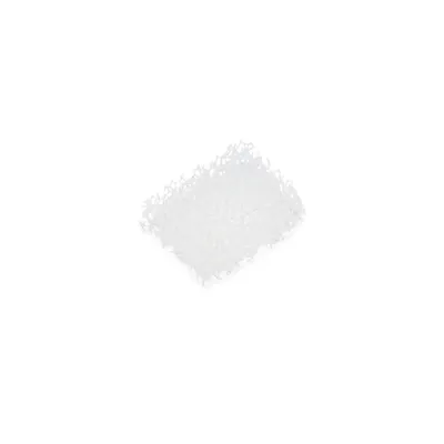 Éponge rectangulaire blanche à structure alvéolée, matériau plastique visible, sans marque ni texte apparent.