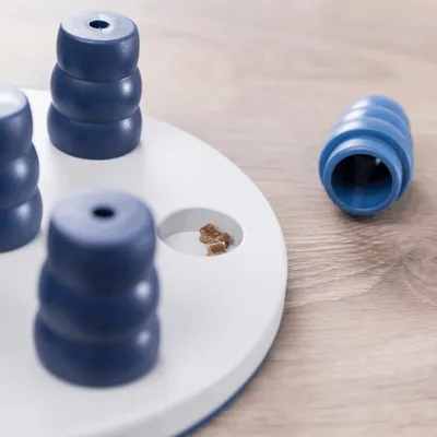 Trixie Dog Activity Mini Solitaire