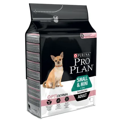 Purina Pro Plan Small & Mini 1–10 kg Sensitive Skin Adult OPTIDERMA hundfoder, svart förpackning med bild på liten hund och synlig text om känslig hud.