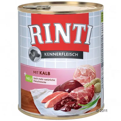 Konzerva Rinti Kennerfleisch, viditelný text: MIT KALB, NEU noch mehr natürliche Fleischstücke, obrázek různých kusů masa na papíře.