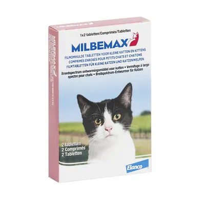 Milbemax filmomhulde tabletten voor kleine katten en kittens, breedspectrum ontwormingsmiddel. 2 tabletten. Merk: Elanco. Verpakking toont zwart-witte kat.