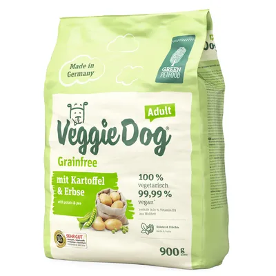 Confezione VeggieDog Adult Grainfree mit Kartoffel & Erbse, 900 g. Testo visibile: Made in Germany, Green Petfood, 100% vegetarisch, 99,99% vegan, Sehr Gut, Kräuter & Früchte.