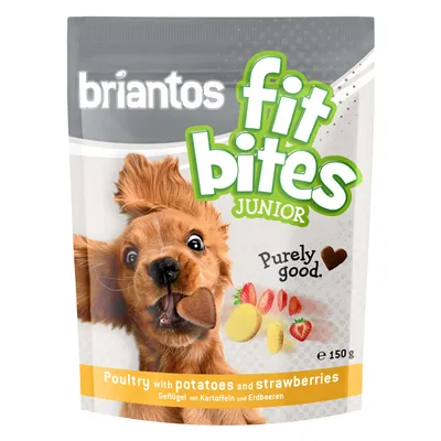 Briantos fit bites JUNIOR Purely good. Poultry with potatoes and strawberries, 150 g. Na obale pes s maškrtou v ústach, zemiaky a jahody. Text aj v nemčine.
